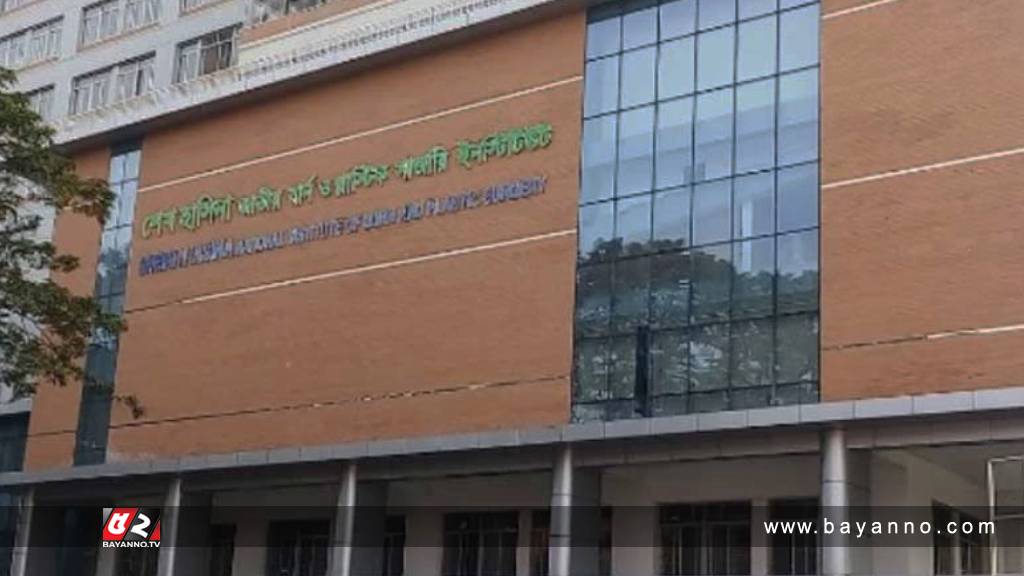 টিনশেড বাড়িতে আগুন, দগ্ধ ৬