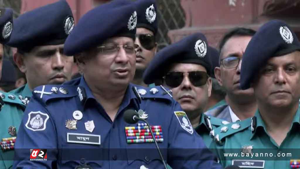 ‘ভোটার বাধার সম্মুখীন হলেই ৯৯৯-এ যোগাযোগ করবেন’