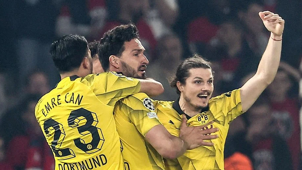 পিএসজিকে হারিয়ে ১১ বছর পর ফাইনালে ডর্টমুন্ড